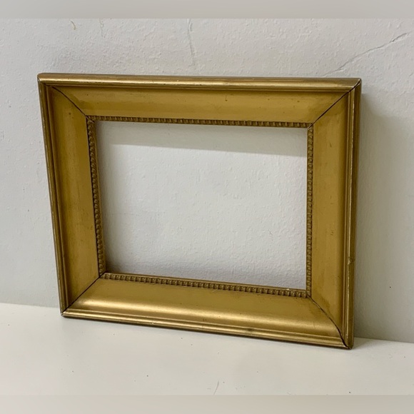 Antique Gold Painted Wooden Portrait Picture Frame - Picture 7 of 14